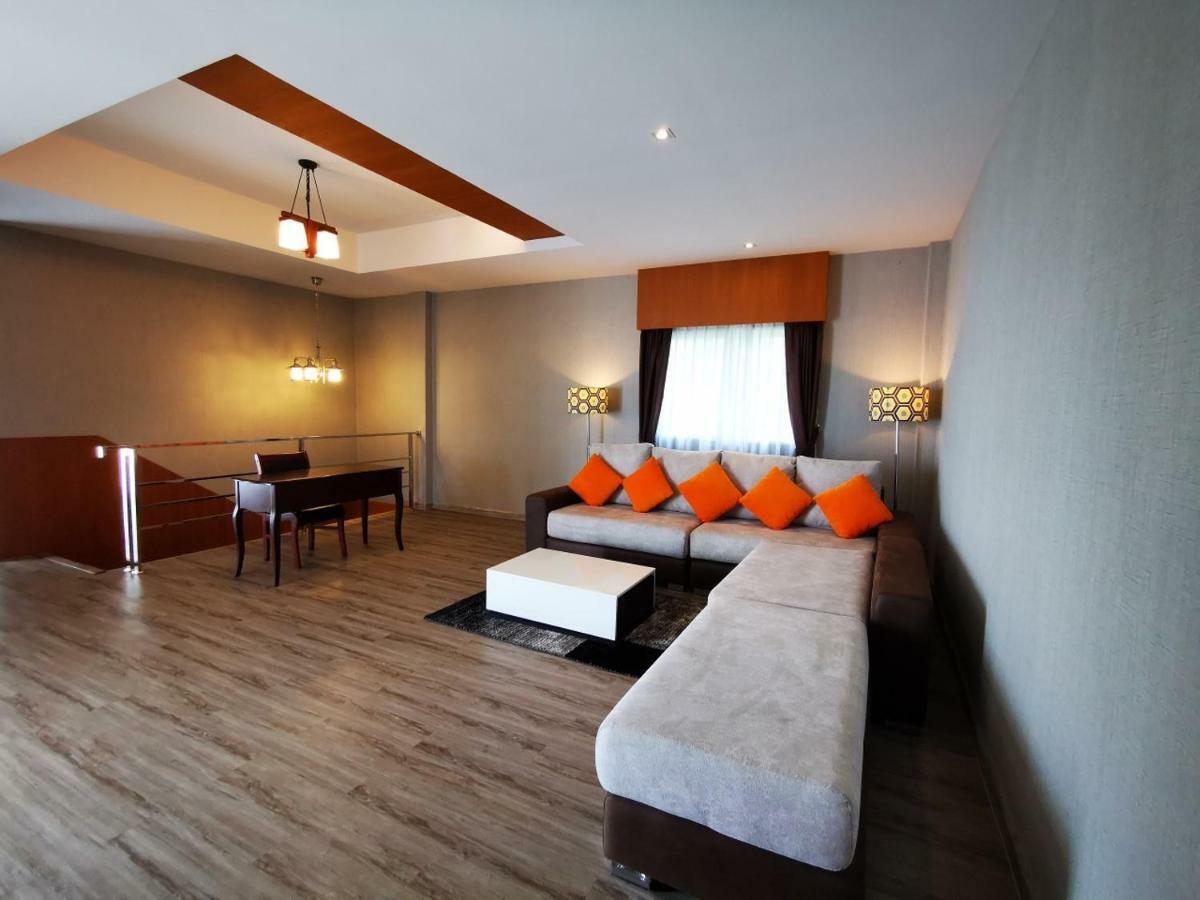 Kanita Pool Villa Karon Exterior photo